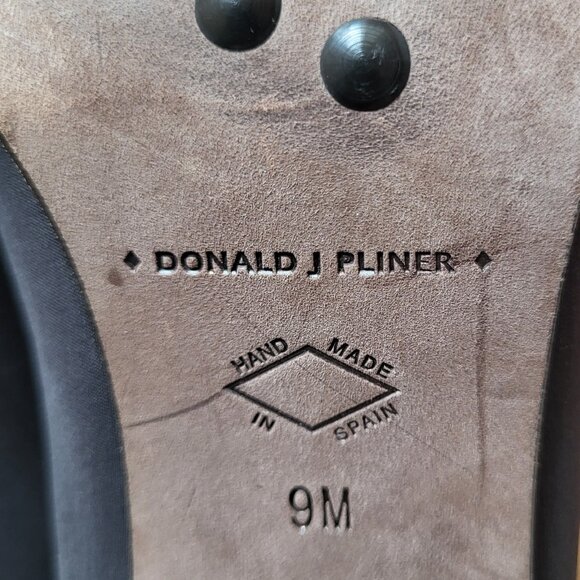 Donald J Pliner Ida Pumps Shoes Size 9 M Black Stretch Fabric 3" Stack Heel - Picture 6 of 8
